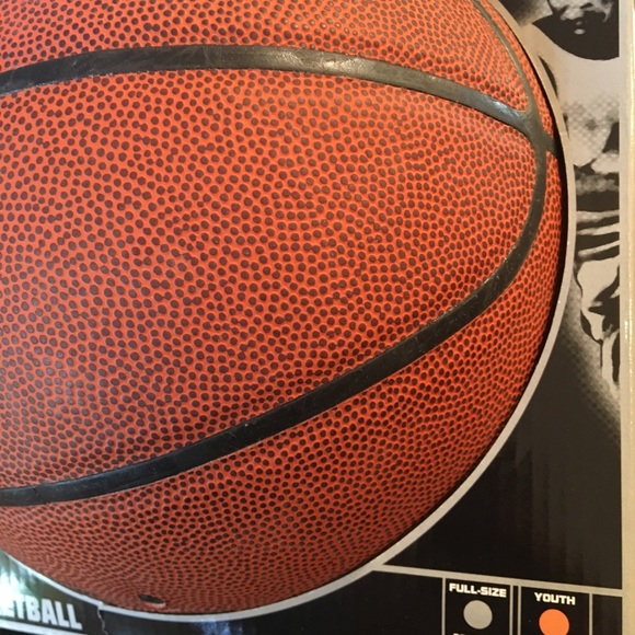 USC Trojans NCAA Autographed basketball - Picture 3 of 3